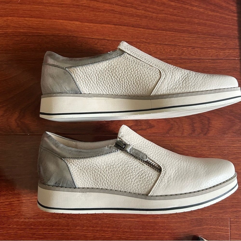 NWOT 27 Edit Naturalizer Womens Satin Pearl Devlyn Zip Up Loafers Size 8M - Picture 6 of 7